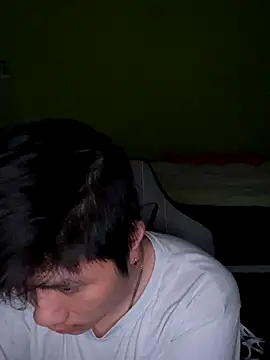 Snapshot of Kingpowerlittel chatting on 10/17/25, 04:48 Kingpowerlittel online show from 10/17/25, 04:48