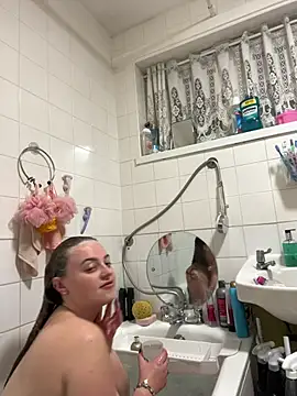 Snapshot of SexySashaxox chatting on 02/01/26, 07:56 SexySashaxox online show from 02/01/26, 07:56