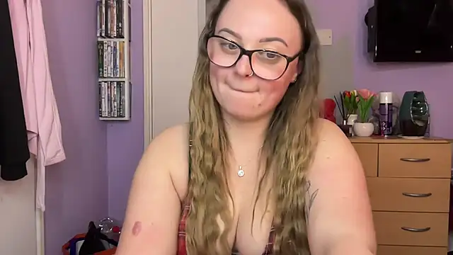 Snapshot of SexySashaxox chatting on 03/02/26, 08:59 SexySashaxox online show from 03/02/26, 08:59