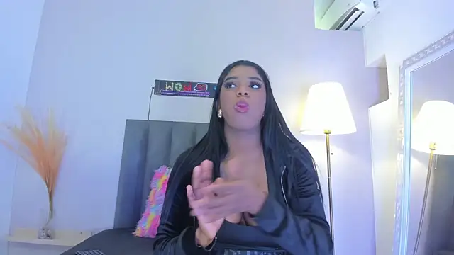 KendraChavez  online show from 02/15/26, 08:49