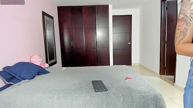 marianaandvalen online show from 03/10/26, 11:04