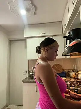 Laia Gomez online show from 02/05/26, 08:46