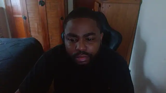 Snapshot of Breadwinnah chatting on 09/26/25, 03:05 Breadwinnah online show from 09/26/25, 03:05