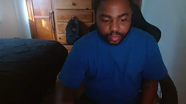 Snapshot of Breadwinnah chatting on 10/18/25, 02:51 Breadwinnah online show from 10/18/25, 02:51