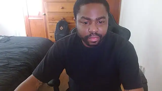 Snapshot of Breadwinnah chatting on 10/30/25, 07:36 Breadwinnah online show from 10/30/25, 07:36