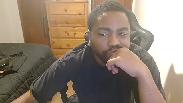 Snapshot of Breadwinnah chatting on 11/03/25, 07:53 Breadwinnah online show from 11/03/25, 07:53