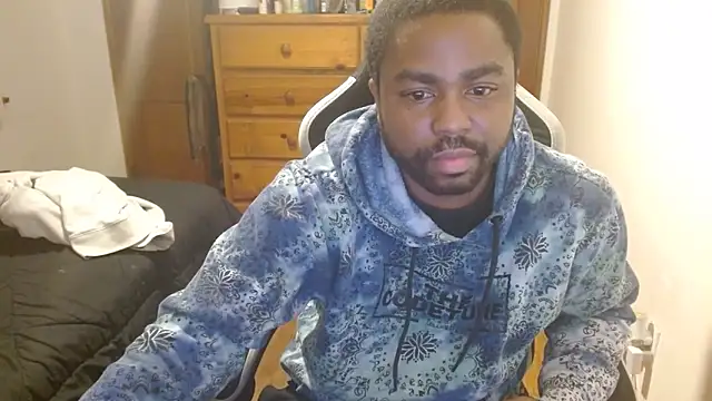 Snapshot of Breadwinnah chatting on 11/19/25, 04:34 Breadwinnah online show from 11/19/25, 04:34