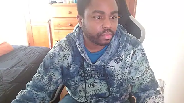 Snapshot of Breadwinnah chatting on 11/21/25, 07:01 Breadwinnah online show from 11/21/25, 07:01