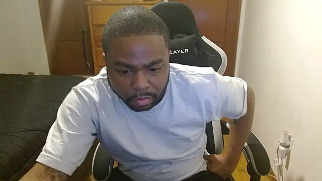 Snapshot of Breadwinnah chatting on 11/29/25, 05:54 Breadwinnah online show from 11/29/25, 05:54