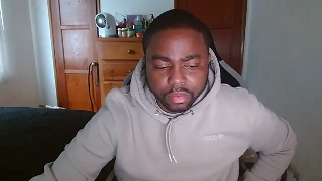 Snapshot of Breadwinnah chatting on 11/30/25, 03:49 Breadwinnah online show from 11/30/25, 03:49