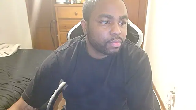 Snapshot of Breadwinnah chatting on 12/05/25, 05:16 Breadwinnah online show from 12/05/25, 05:16