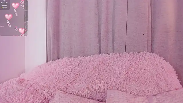 Snapshot of ameliiaa_smith chatting on 09/12/25, 11:04 ameliiaa smith online show from 09/12/25, 11:04