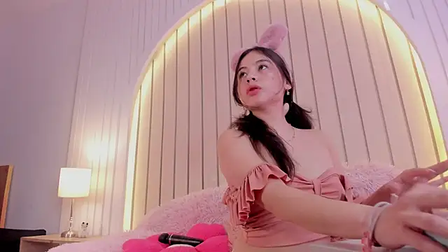 Snapshot of ameliiaa_smith chatting on 10/02/25, 12:50 ameliiaa smith online show from 10/02/25, 12:50