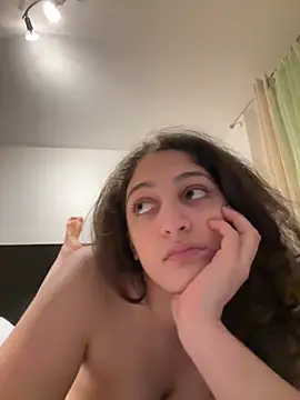 DreamThickCouple online show from 12/18/25, 10:27