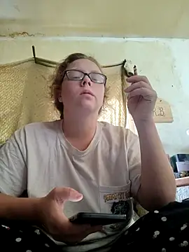 Snapshot of countrymomma chatting on 09/17/25, 02:30 countrymomma online show from 09/17/25, 02:30