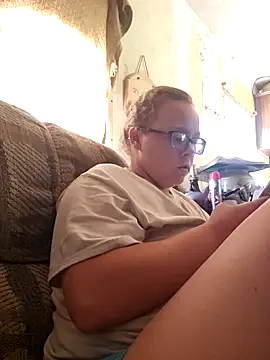 Snapshot of countrymomma chatting on 09/18/25, 06:54 countrymomma online show from 09/18/25, 06:54