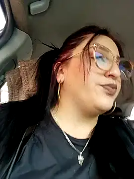 megan fox5 online show from 10/28/25, 03:14