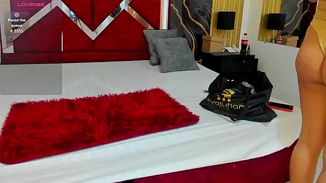 VioletRose as online show from 02/17/26, 08:15