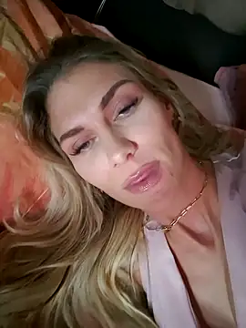 Melody1600 online show from 11/24/25, 09:03