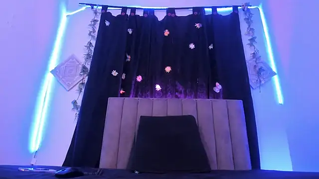 AkiraStone  online show from 09/25/25, 12:42