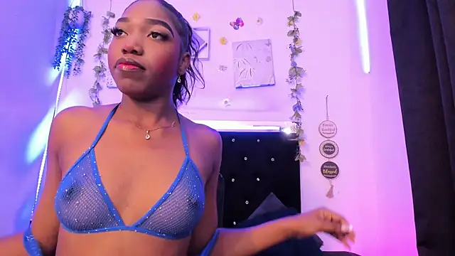 AkariRosetti online show from 09/30/25, 12:43