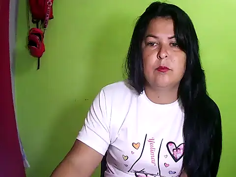 anapaulaa online show from 12/17/25, 03:01