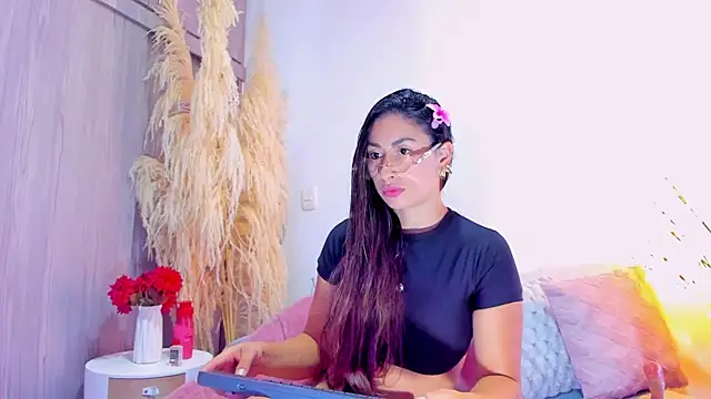 briana preston online show from 04/16/26, 08:53