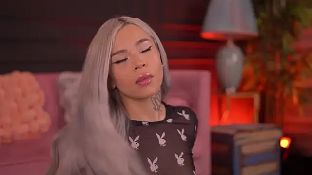 NickyBenz online show from 11/08/25, 07:01