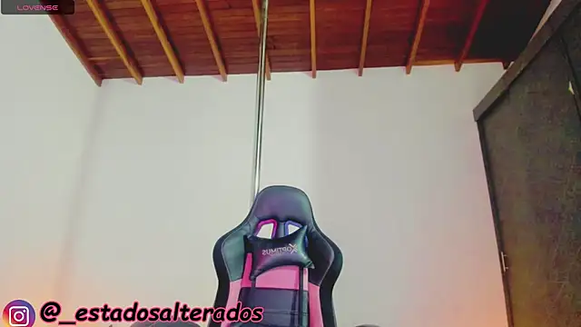 auraeroticaxxx online show from 04/22/26, 04:48