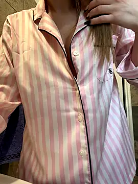 KaseyQuinn  online show from 11/26/25, 09:32