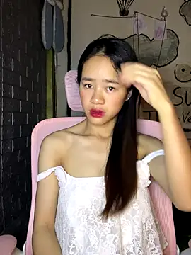 TiNa 04 online show from 09/15/25, 11:38