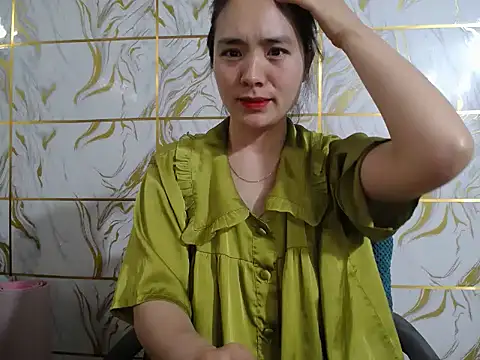 Lyzizi lovely09 online show from 04/12/26, 01:32