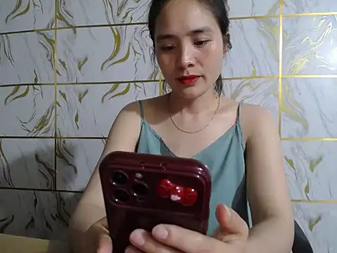 Lyzizi lovely09 online show from 04/22/26, 12:18