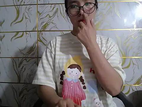 Snapshot of Lyzizi_lovely09 chatting on 07/07/26, 03:53 Lyzizi lovely09 online show from 07/07/26, 03:53