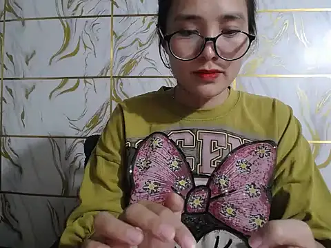 Snapshot of Lyzizi_lovely09 chatting on 07/08/26, 01:37 Lyzizi lovely09 online show from 07/08/26, 01:37