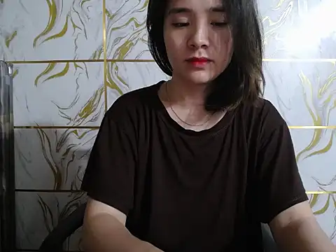Snapshot of Lyzizi_lovely09 chatting on 07/14/26, 02:38 Lyzizi lovely09 online show from 07/14/26, 02:38