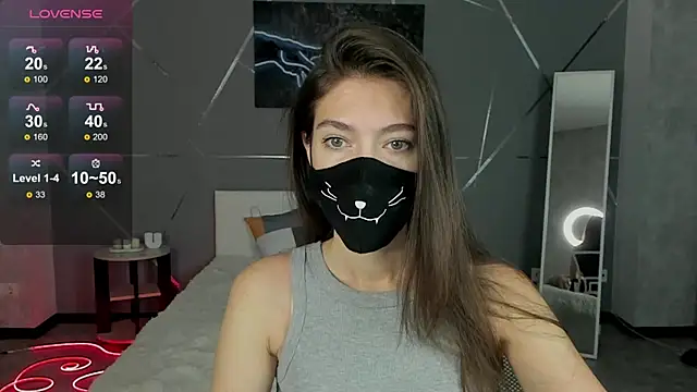 Snapshot of take_me_to_moon chatting on 09/22/25, 01:29 take me to moon online show from 09/22/25, 01:29