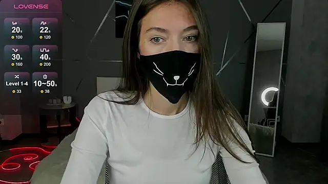 Snapshot of take_me_to_moon chatting on 09/23/25, 01:30 take me to moon online show from 09/23/25, 01:30