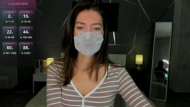 Snapshot of take_me_to_moon chatting on 10/22/25, 01:28 take me to moon online show from 10/22/25, 01:28