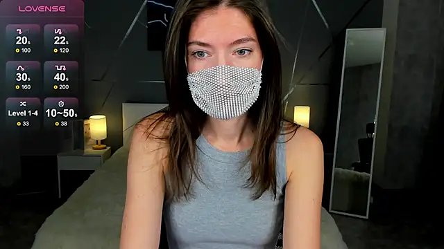 Snapshot of take_me_to_moon chatting on 11/13/25, 01:37 take me to moon online show from 11/13/25, 01:37