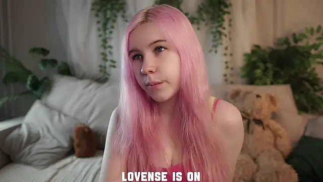 ElizSpieth online show from 12/01/25, 01:21