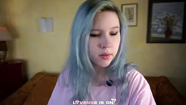 ElizSpieth online show from 06/05/26, 03:57