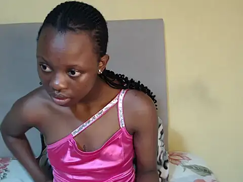 SexyKatLady18 online show from 04/15/26, 06:37