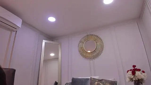 CharlotteBrownn  online show from 02/17/26, 03:25