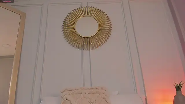 Snapshot of CharlotteBrownn_ chatting on 05/15/26, 11:34 CharlotteBrownn online show from 05/15/26, 11:34