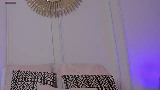 CharlotteBrownn  online show from 06/29/26, 11:16