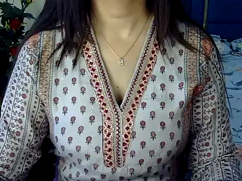 Rumi cute online show from 03/08/26, 10:52