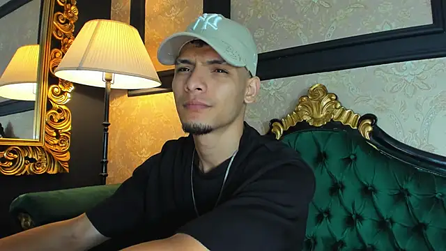 AlessandroKiing online show from 05/08/26, 11:21