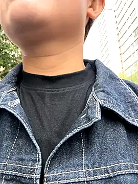 Snapshot of feifei_521 chatting on 09/26/25, 03:10 feifei 521 online show from 09/26/25, 03:10