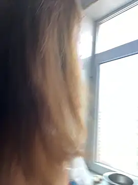 Snapshot of feifei_521 chatting on 11/09/25, 05:50 feifei 521 online show from 11/09/25, 05:50